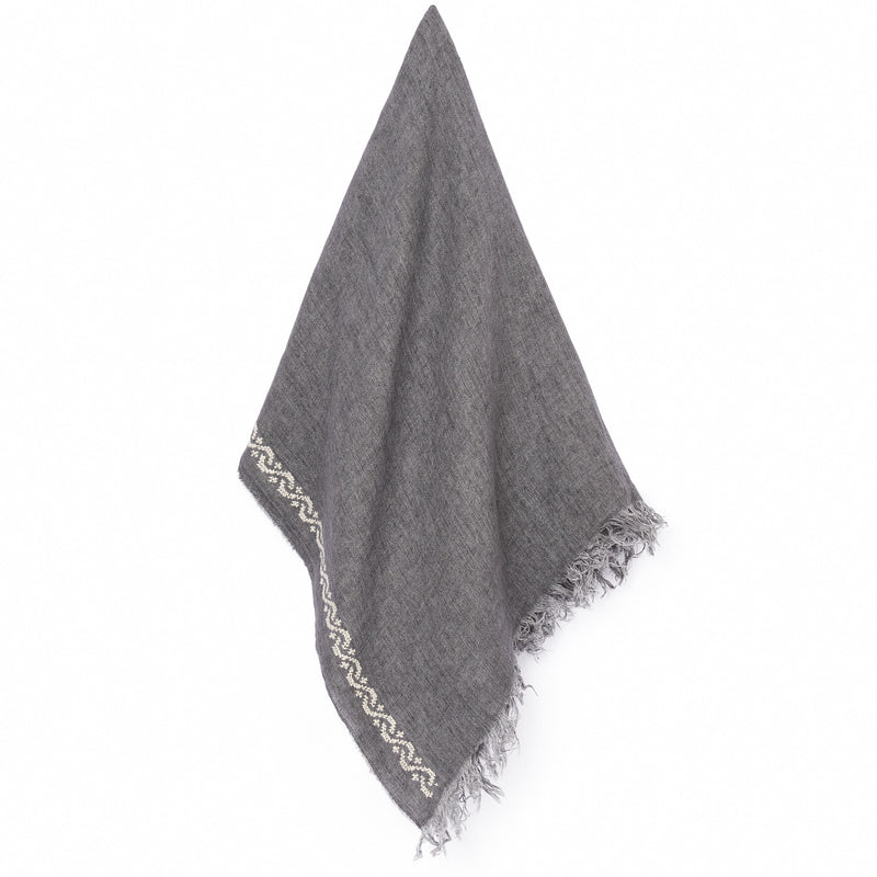 GRAY LINEN SHAWL ECRU WAVES