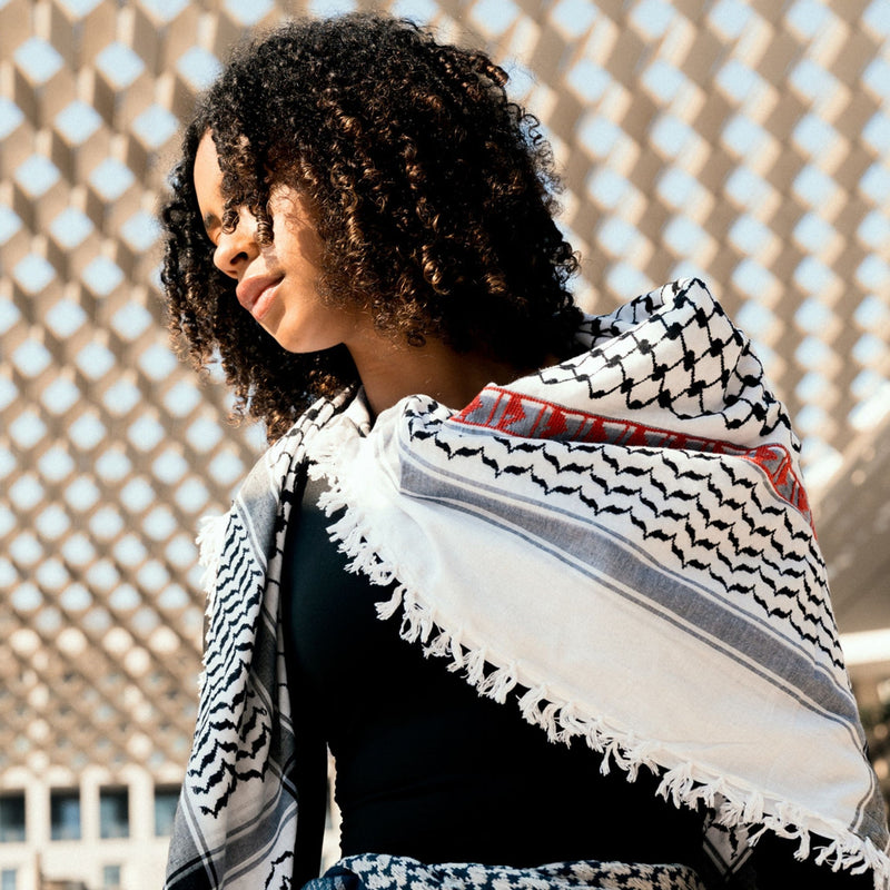 BLACK & WHITE MAKATEEB (MESSAGES) COTTON KEFFIYEH