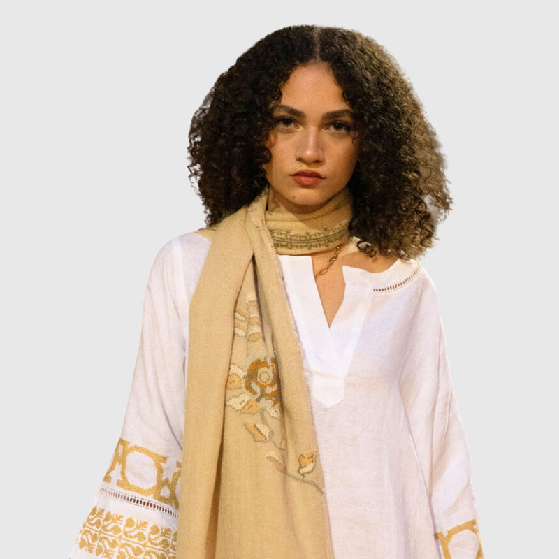 WHITE SHORT LINEN DRESS | GOLD SINEAD & AL QUDS