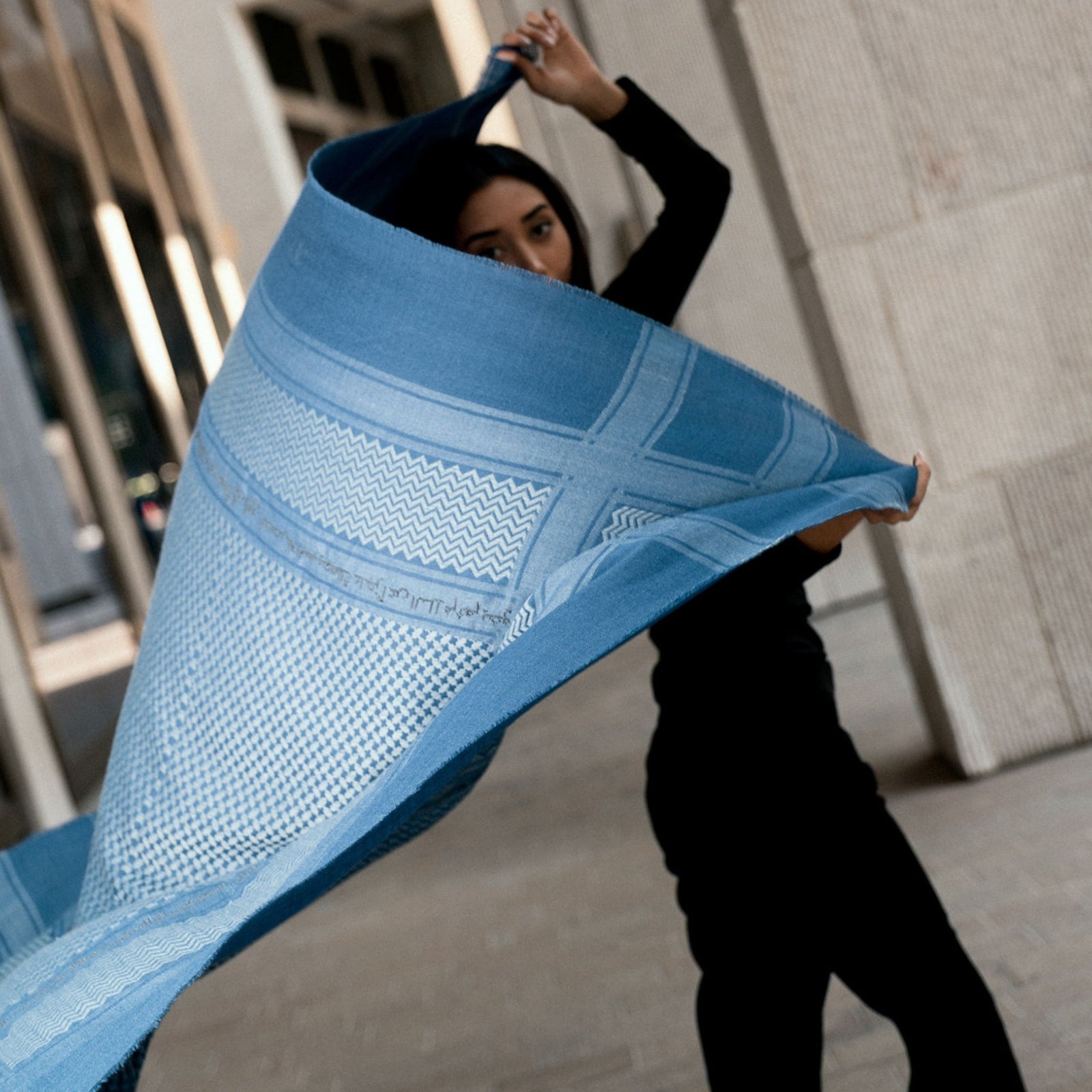 BLUE MERINO WOOL & SILK IBN BATTUTA KEFFIYEH